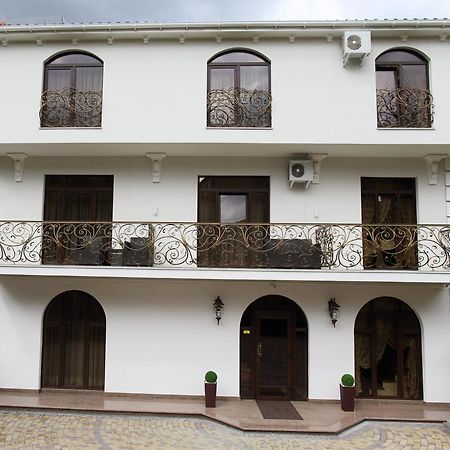 Prima Villa Guest House Vinnycja Esterno foto